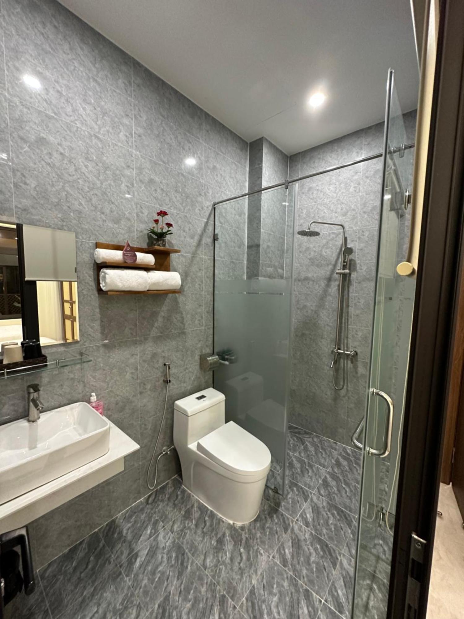 Lena Homestay & Villa Dong Hoi Kültér fotó